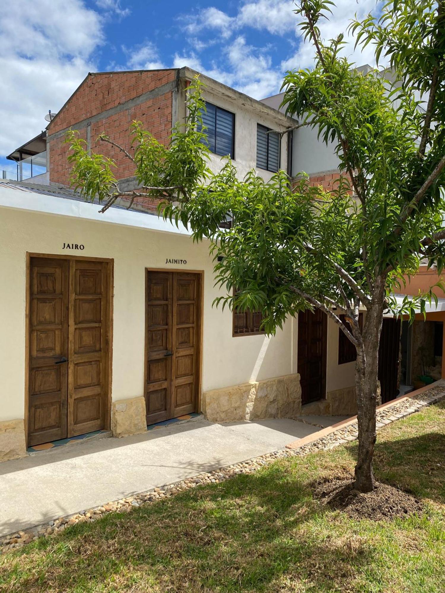 Casa Hernandez Hotel La Calera Exterior photo